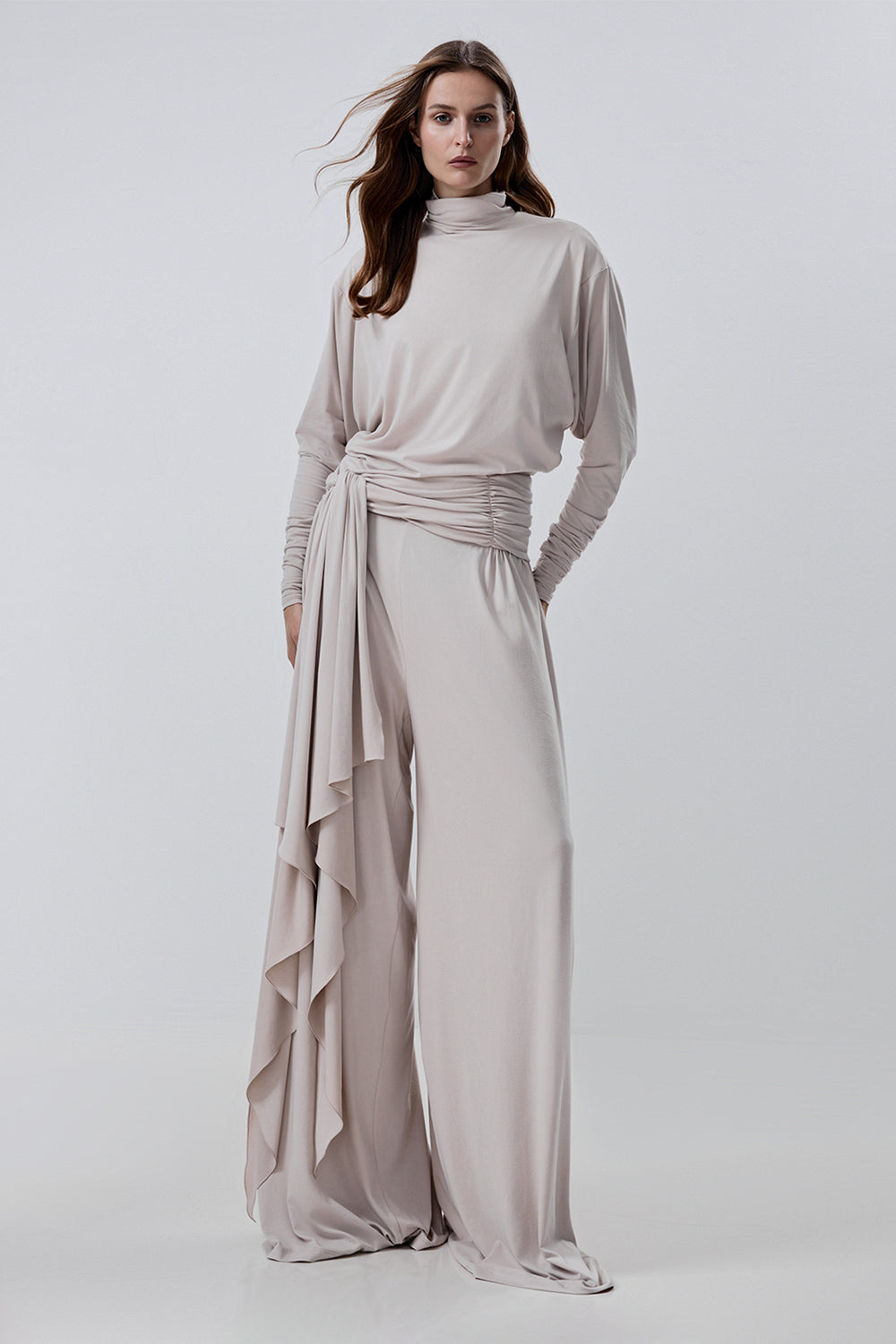 Wide-leg trousers in a fluid fabric
