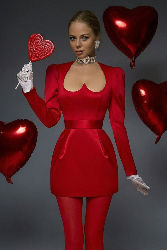 Dress with Sweetheart Neckline