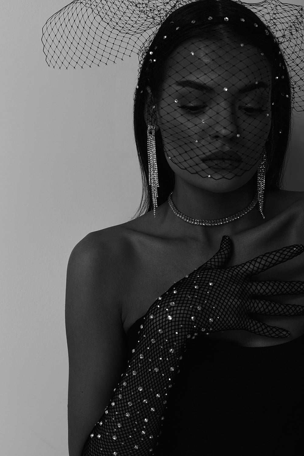 Mesh gloves