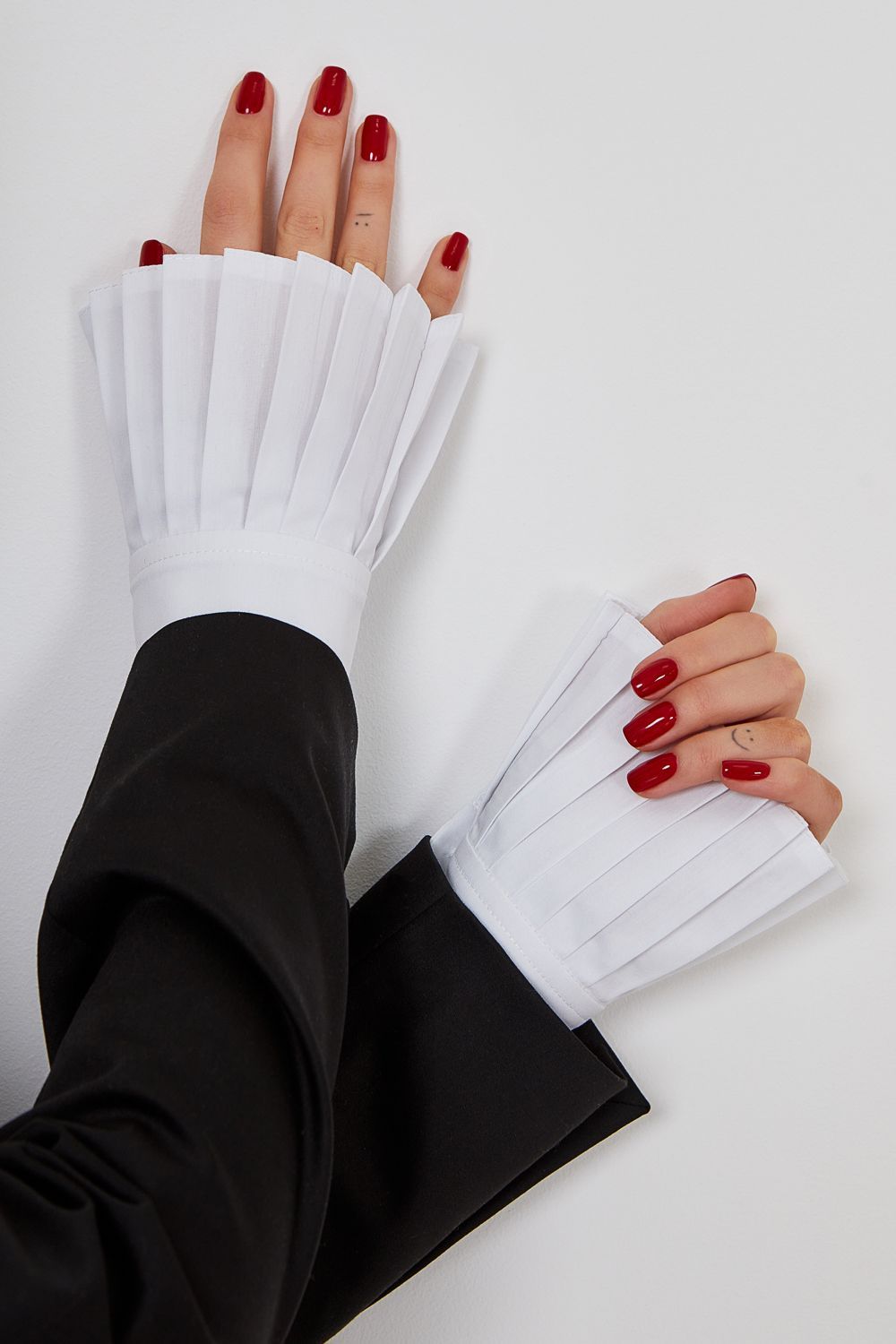 Plissé Cuffs