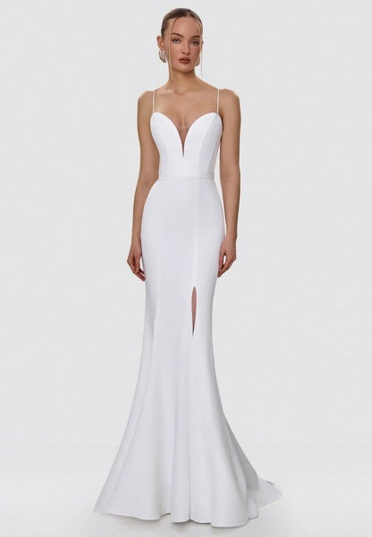 Maxi dress with sweetheart neckline