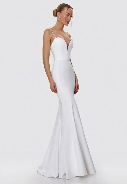 Maxi dress with sweetheart neckline