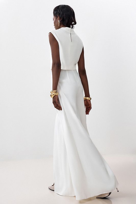 Pants with slits