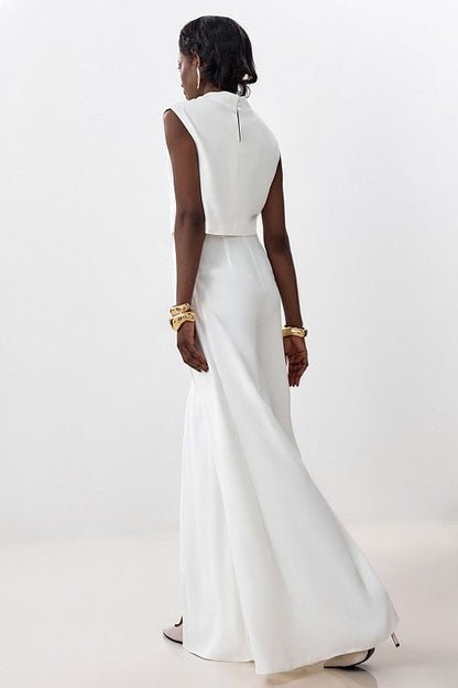 Pants with slits