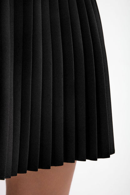 Pleated skirt