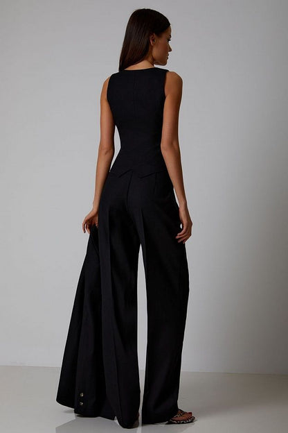 Straight cut trousers