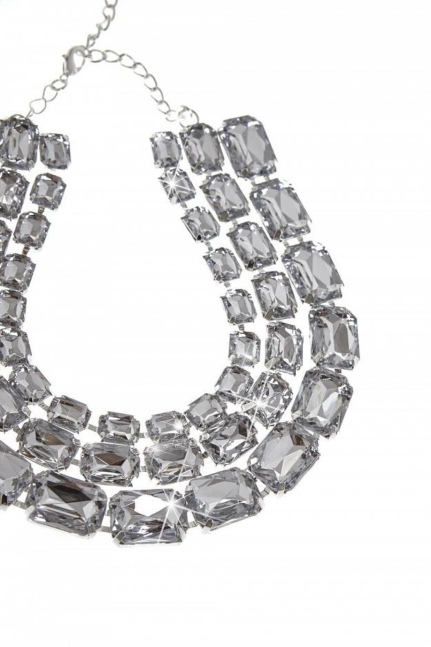 CHOKER krupnye kamni 3 ryada