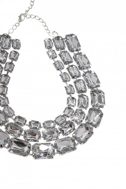 CHOKER krupnye kamni 3 ryada
