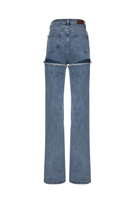 Jeans with slits