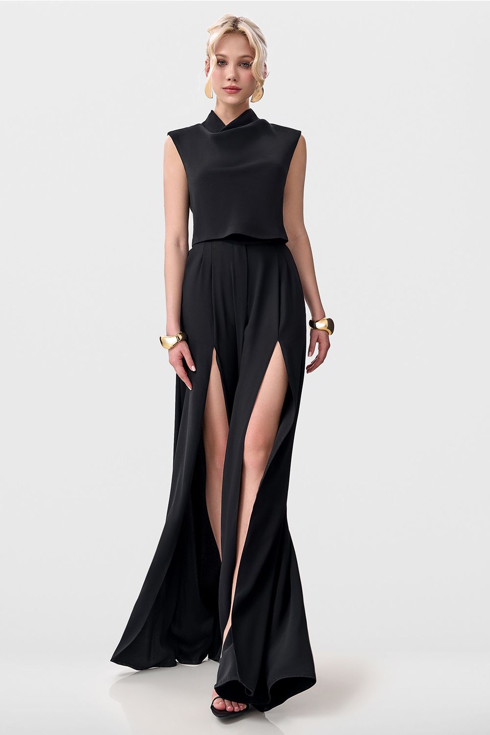 Pants with slits