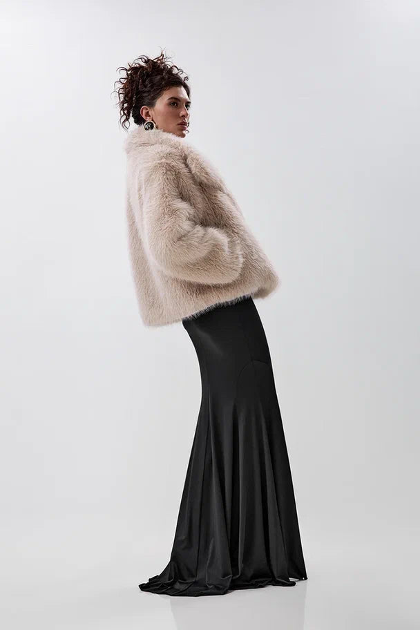 Cropped faux fur coat with a notched collar