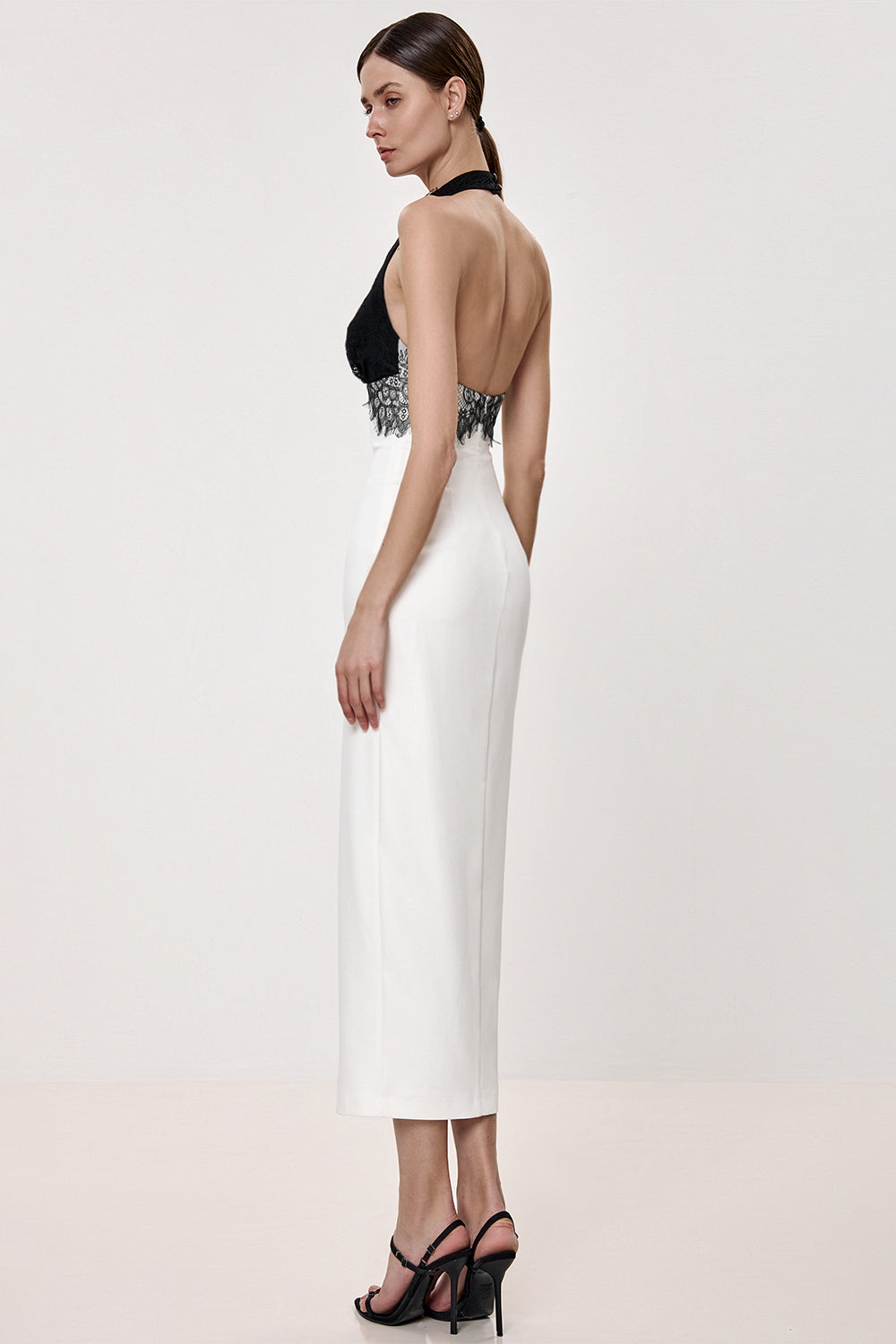 Midi dress with a lace bodice
