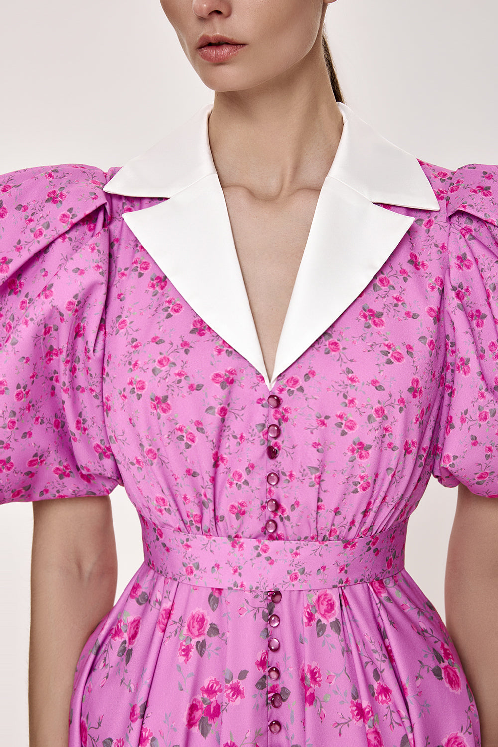 Midi Dress with a Satin Collar