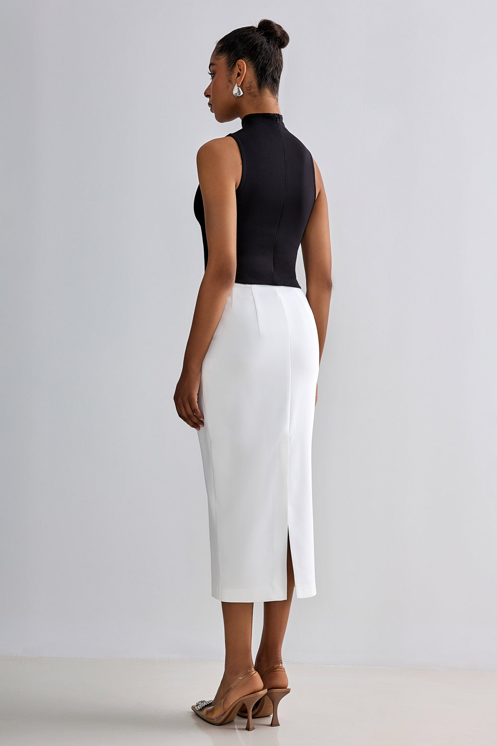 Skirt with pockets