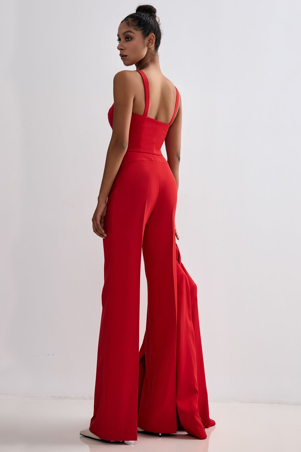 Vest with straps