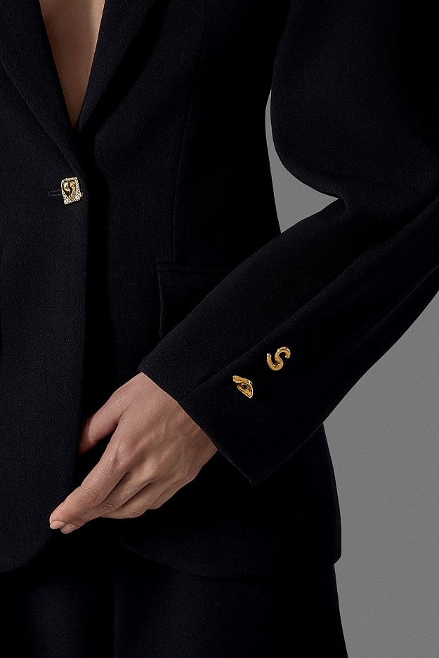 Fitted Silhouette Blazer with Statement Sleeves