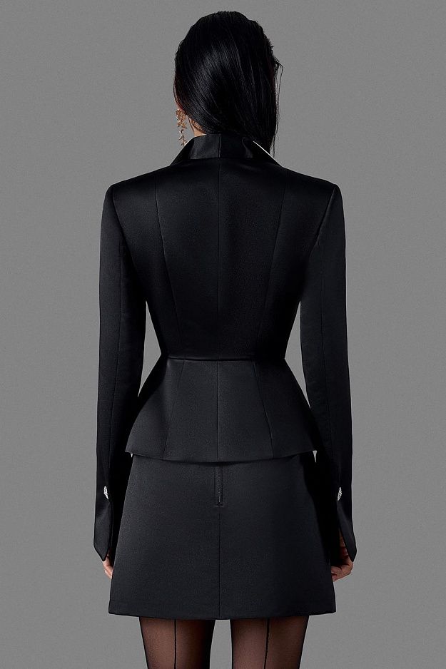 Tailored Blazer with Contrast Lapels