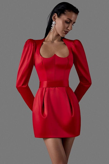 Dress with Sweetheart Neckline