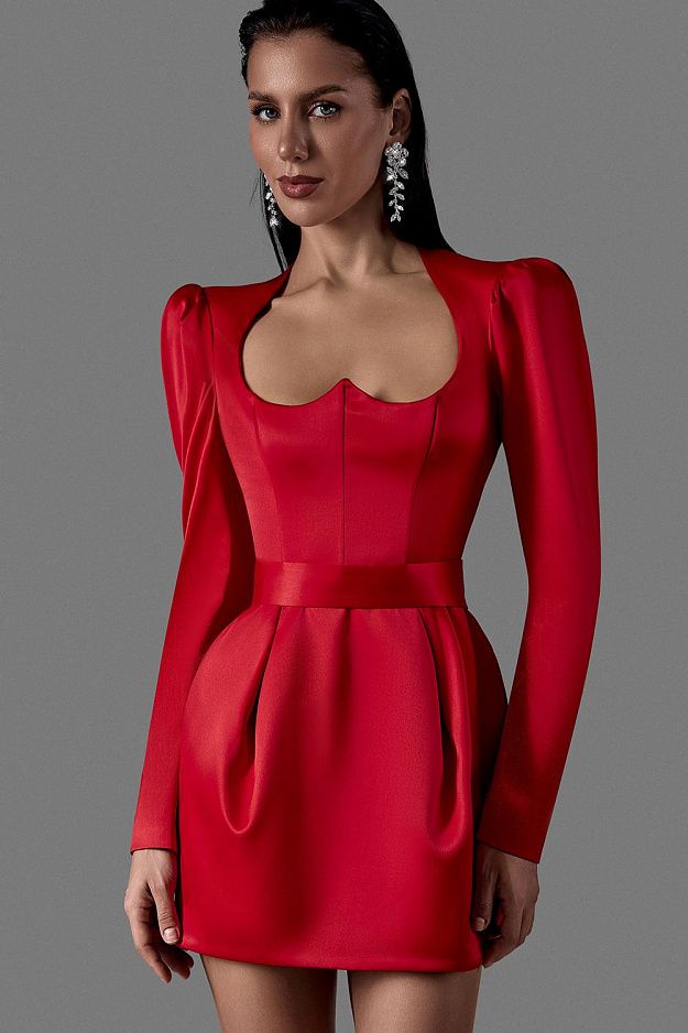 Dress with Sweetheart Neckline