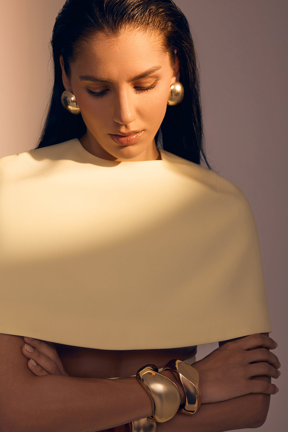 Cropped Cape with Round Neckline