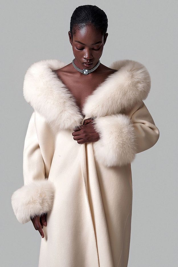 100% Wool Coat with Detachable Arctic Fox Fur