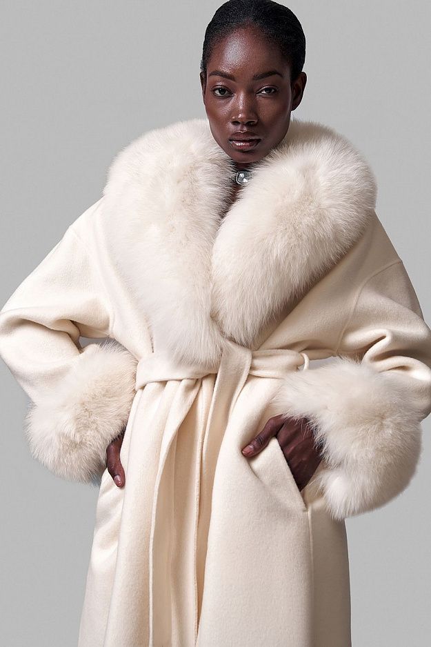 100% Wool Coat with Detachable Arctic Fox Fur