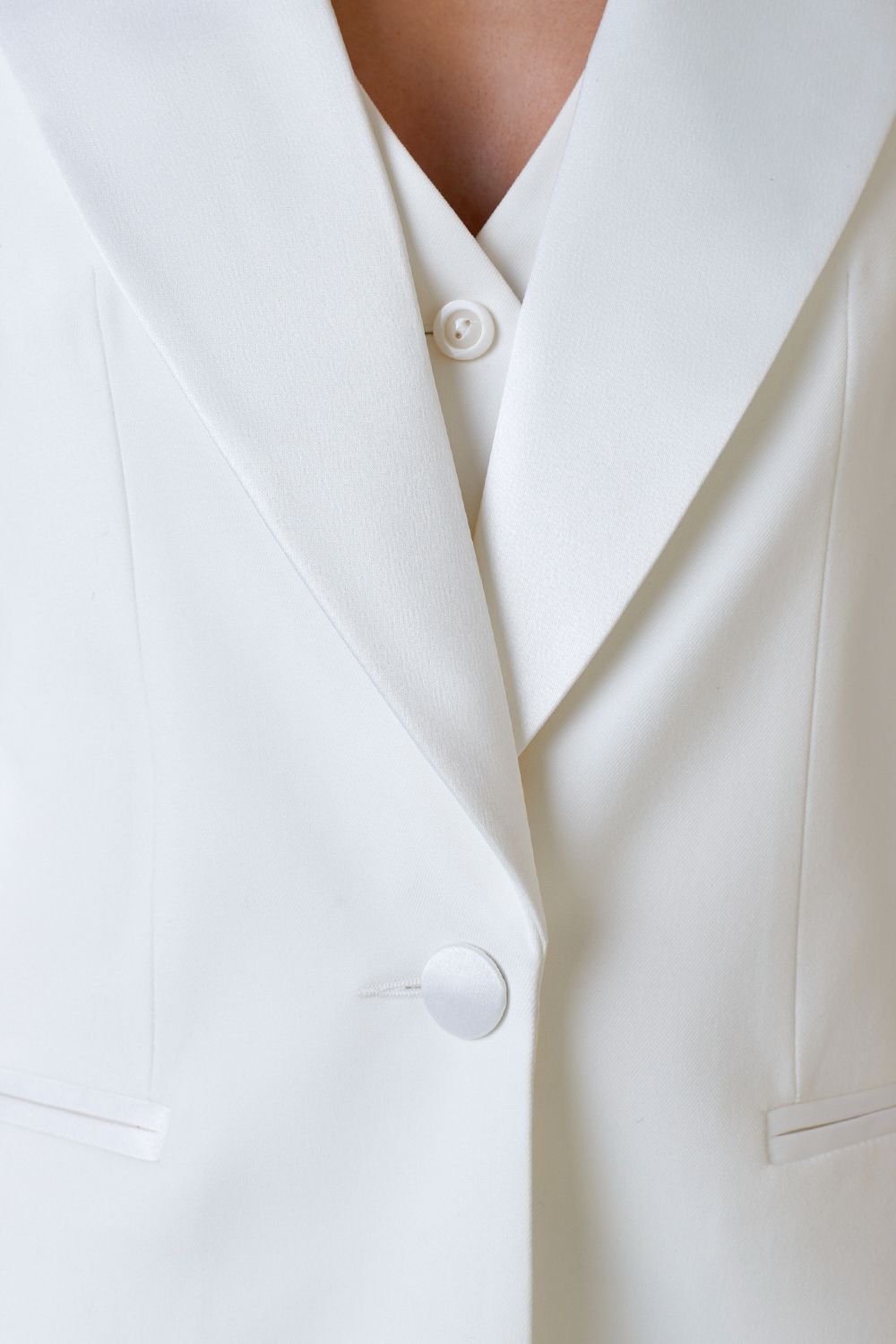 Jacket with satin lapels
