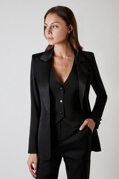 Jacket with satin lapels