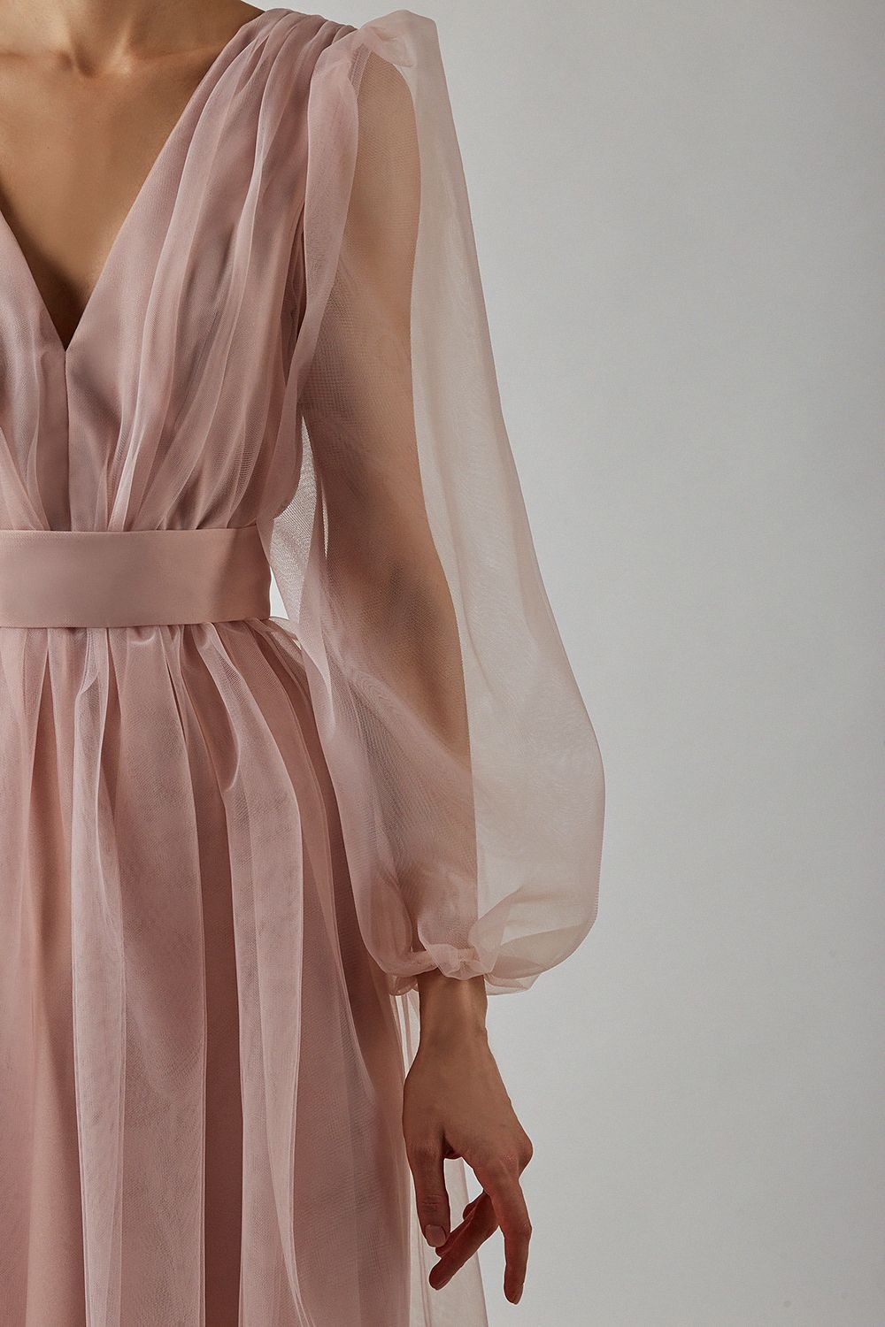 Airy mesh dress